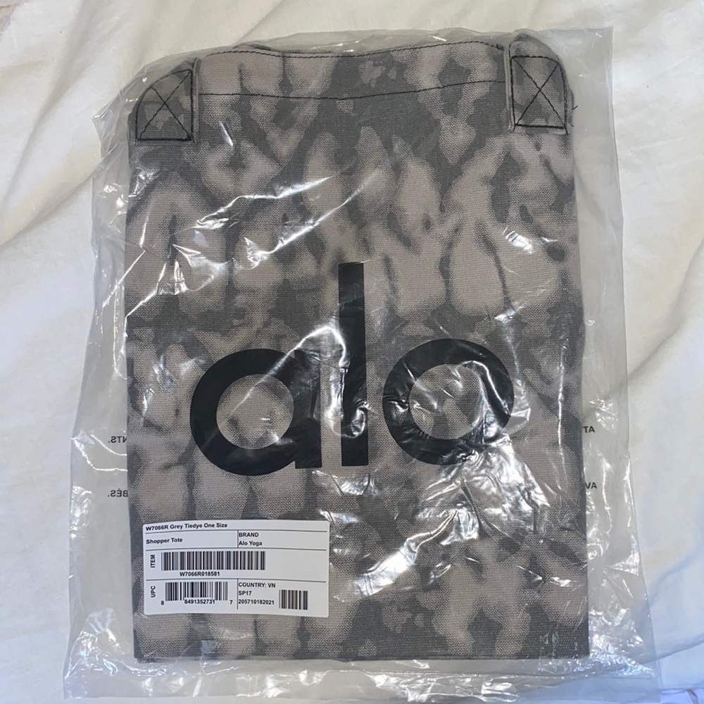 Alo yoga tote bag